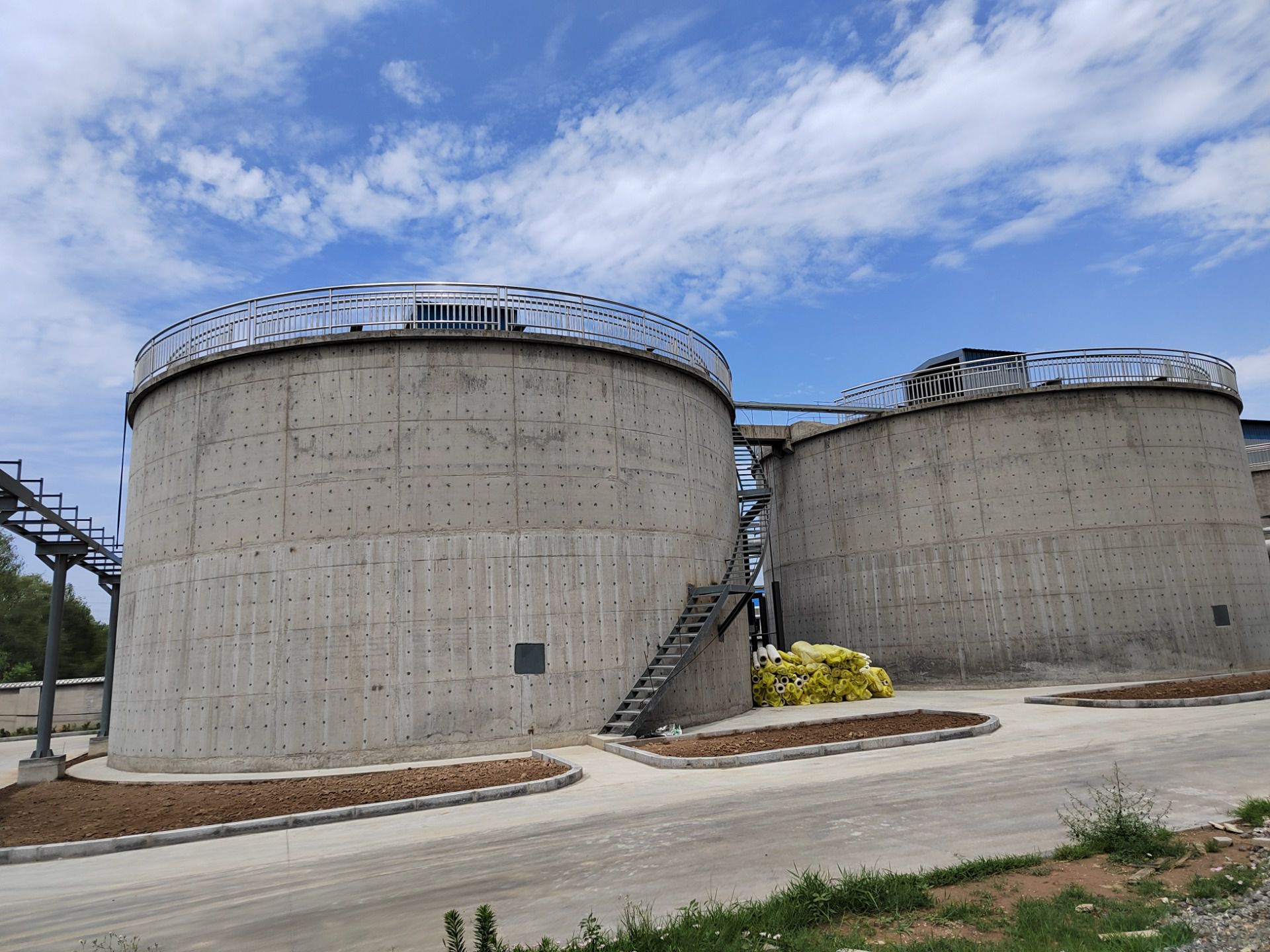 Advanced treatment system of reclaimed water